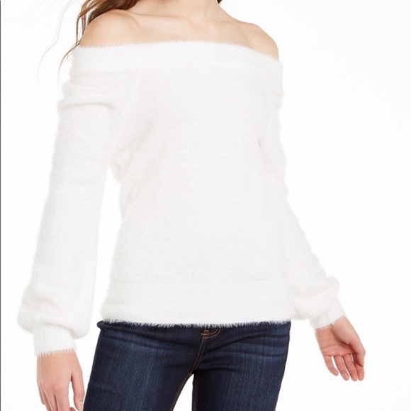Almost Famous Sweaters - NWT Almost Famous off the shoulder eyelash sweater.